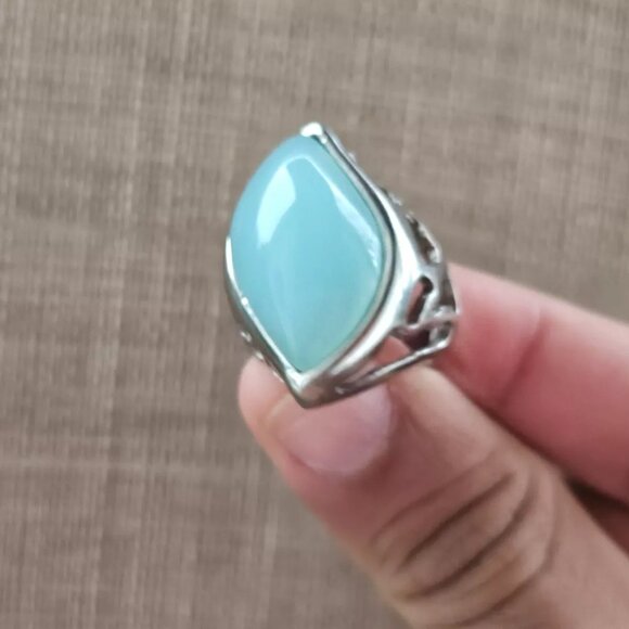 Women Ring Faux Turquoise Stone Silver Tone Fashion Jewelry Ring Size 8.5 - Picture 9 of 12